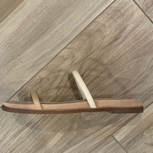 Madewell flat strappy sandals - worn once!